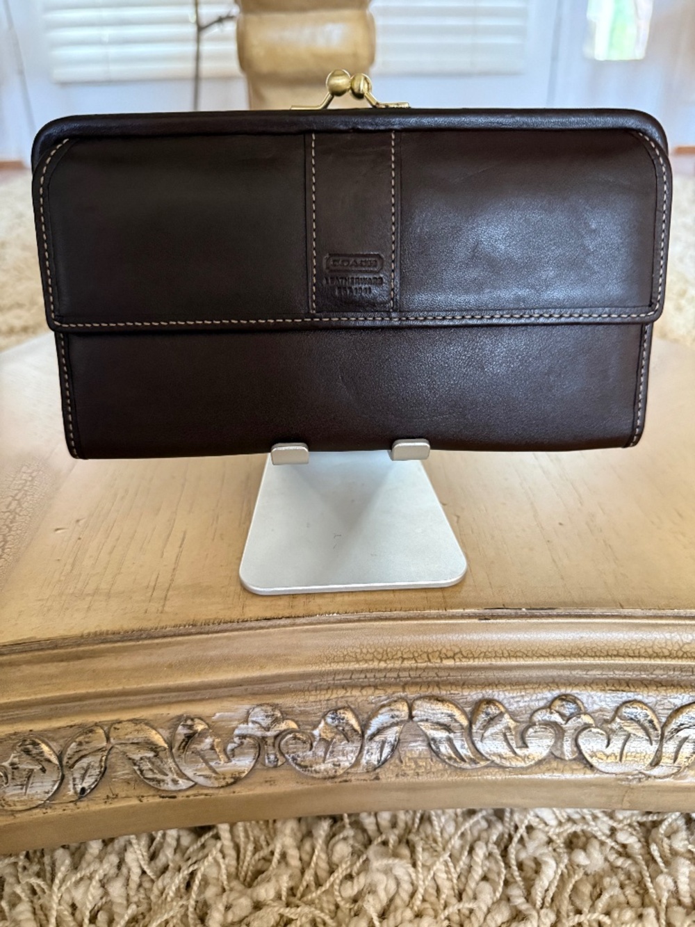 Vintage Coach Hampton Chocolate Brown Leather Trifold Kisslock Wallet
